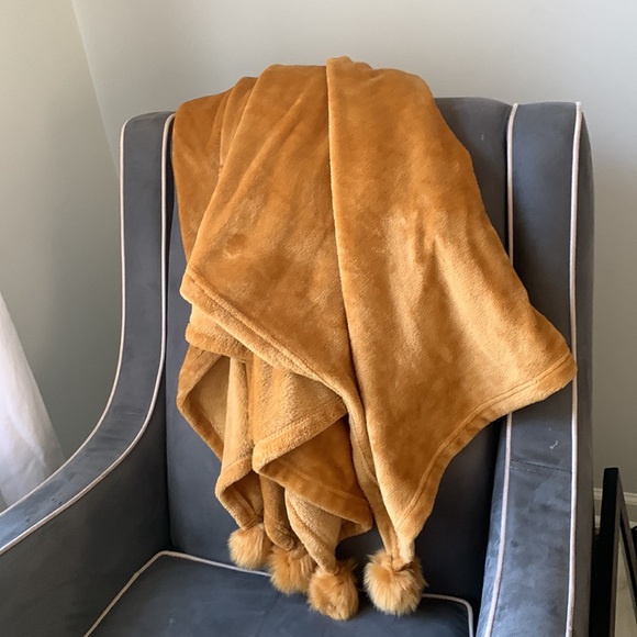 Opalhouse Holiday Opalhouse Yellow Mustard Throw With Tassels